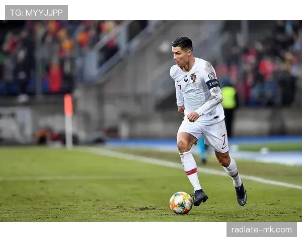 亨克控球能力显著提升,球队稳健表现引关注 亨克控球能力显著提升,球队稳健表现引关注