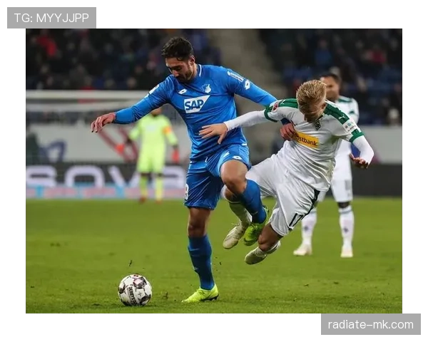 乌德勒支在新赛季创新战术表现稳健，进攻套路助力球队冲击联赛榜首